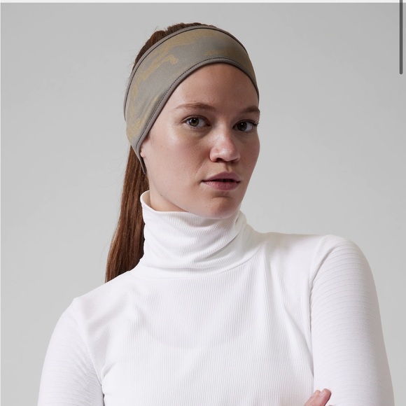 Athleta Accessories Athleta Flurry Reflective Headband 2 Poshmark